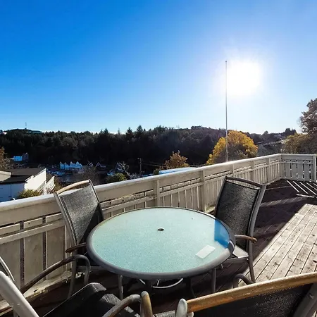 Σπίτι διακοπών 5 Bedroom Stunning In Torangsvag